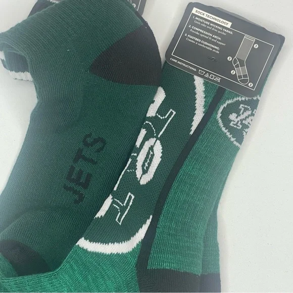 2 pairs of New York Jets athletic crew socks - Picture 4 of 7